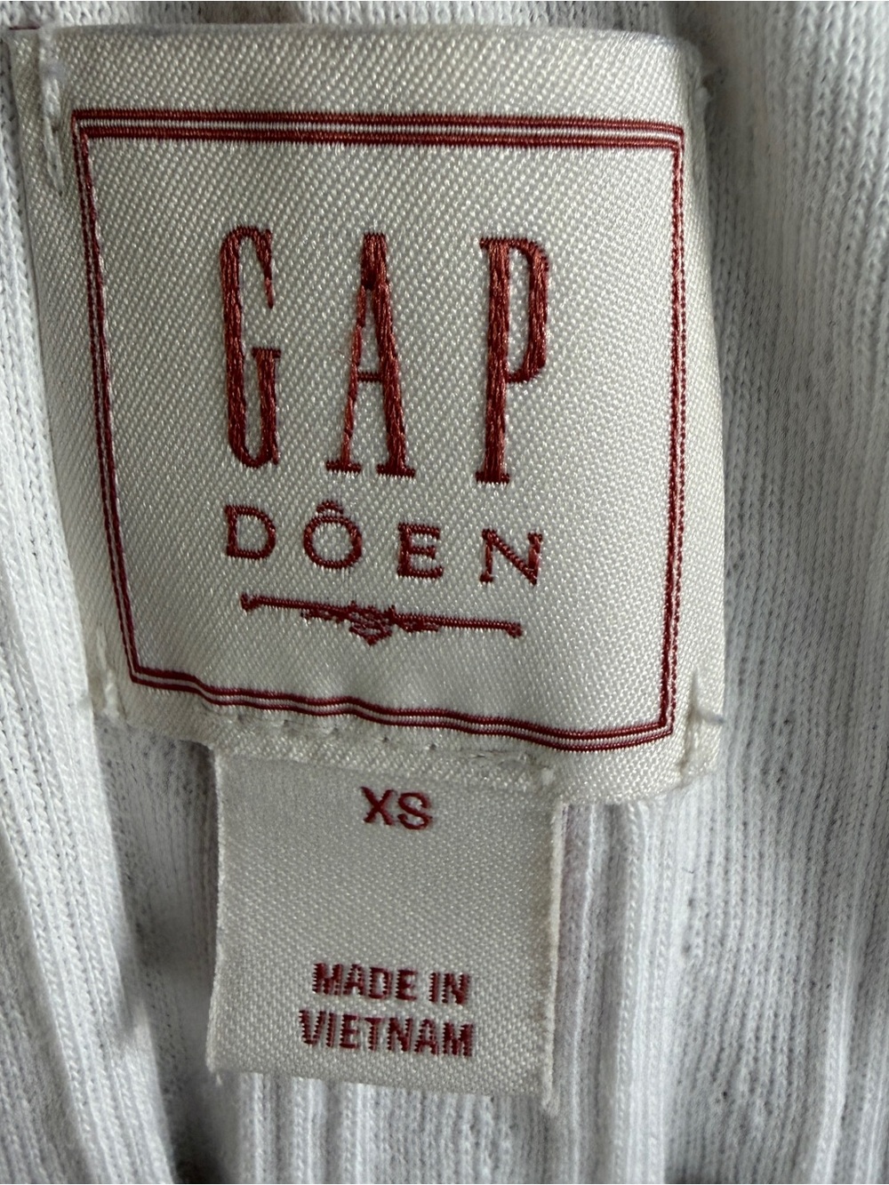 GAP Doen Cream Ribbed Tie-Front Tank - Picture 3 of 3